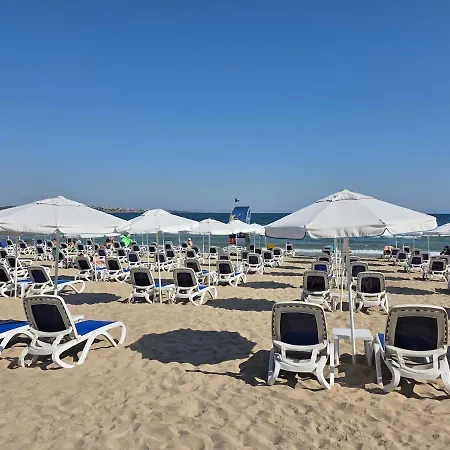 Daire Sea View & Pools & Free Parking - Santa Marina, Santa Mare